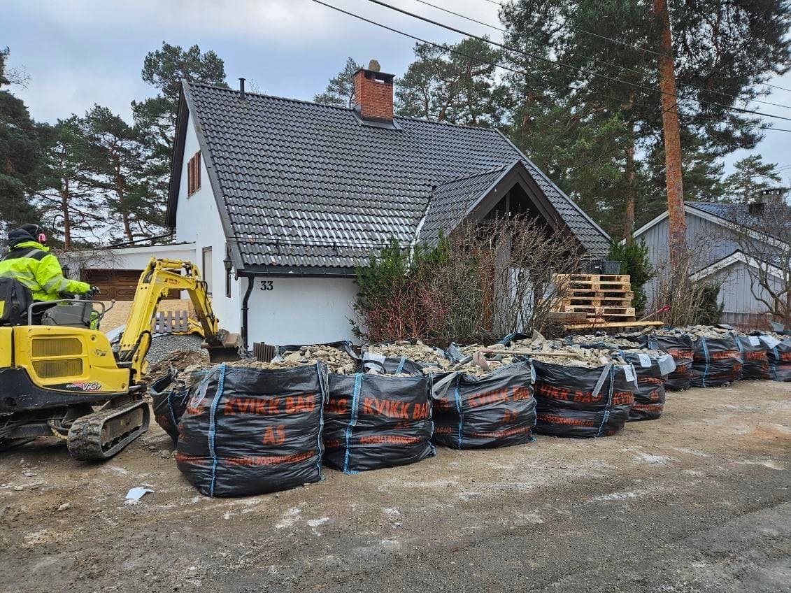 Avfallssekk i bruk ved oppussing